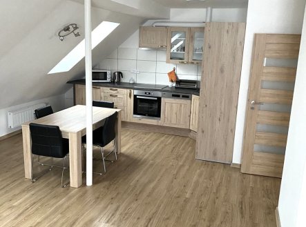 Pronájem bytu, 2+kk, 86 m²
