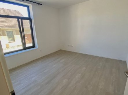 Pronájem bytu, 3+kk, 59 m²