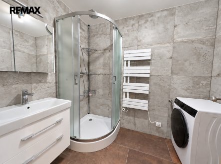 Pronájem bytu, 1+1, 49 m²