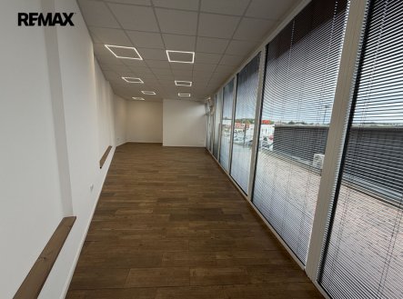 Pronájem obchodní prostory, 52 m²