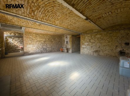 Prodej výrobní prostory, 441 m²