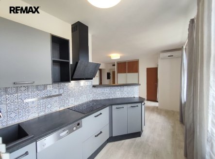 Pronájem bytu, 3+kk, 80 m² obrázek