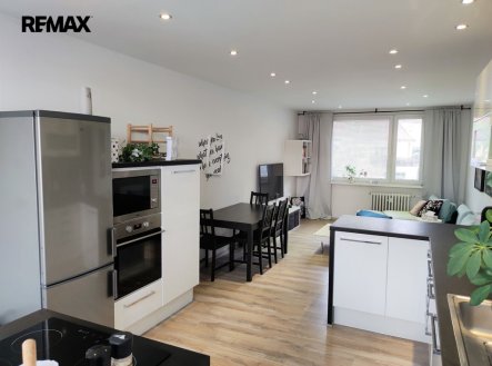 Pronájem bytu, 3+kk, 69 m²