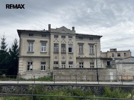 Prodej nájemního domu, 939 m²