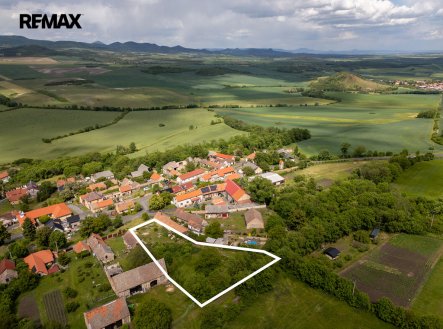Prodej pozemku pro bydlení, 2 061 m² obrázek