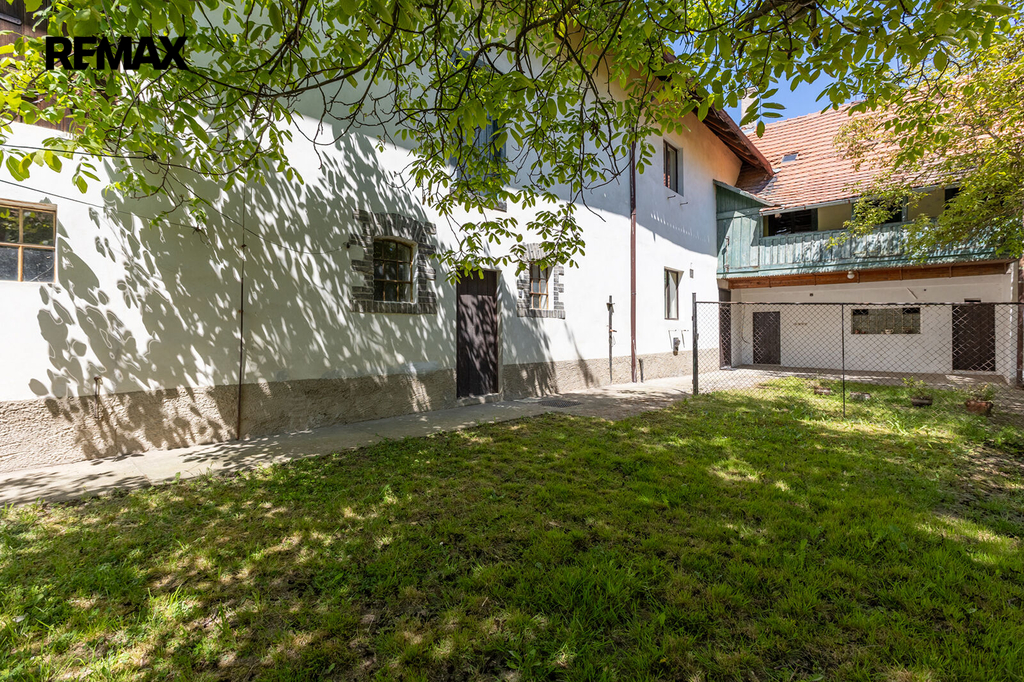 216a5058-hdr.jpg