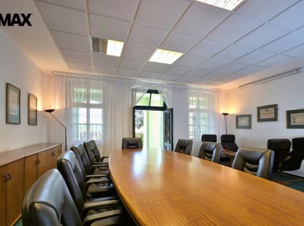 Prodej domu/vily, 683 m²
