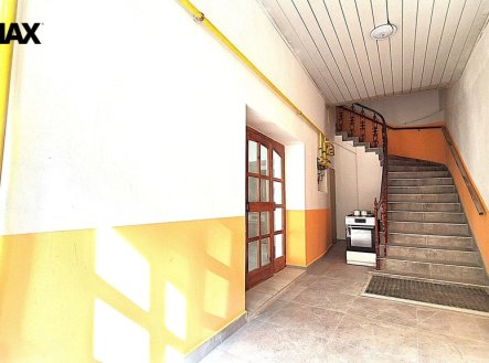Pronájem obchodní prostory, 70 m²