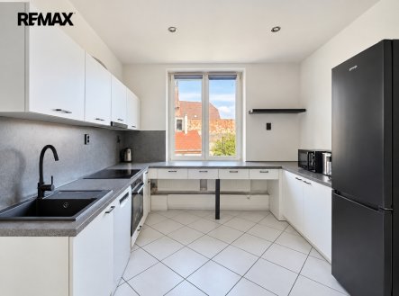 3f8c202a-1302-4b55-a7c6-8427bd9ef67a.png | Prodej - dům/vila, 407 m²