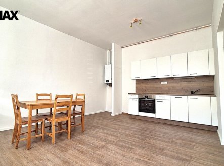 Pronájem bytu, 1+1, 35 m² obrázek