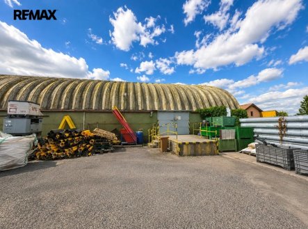 Pronájem skladu, 406 m²