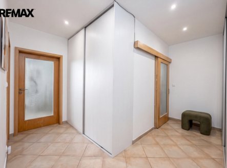 Prodej bytu, 2+kk, 64 m²