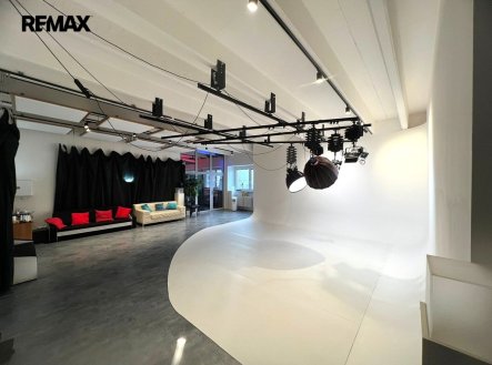 Pronájem jiné komerční nemovitosti, 150 m²