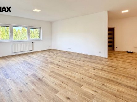 Pronájem bytu, 2+kk, 75 m²