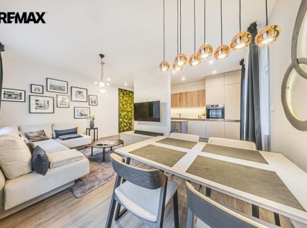 Prodej bytu, 4+kk, 887 m²