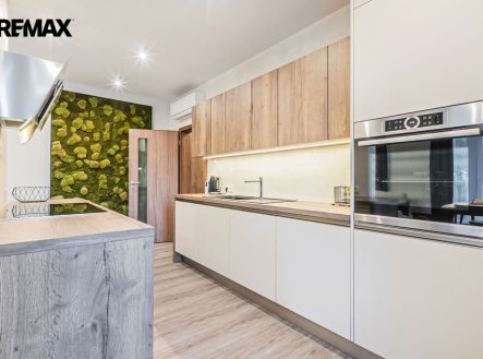 Prodej bytu, 4+kk, 887 m²