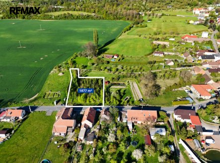 Prodej pozemku pro bydlení, 1 877 m²