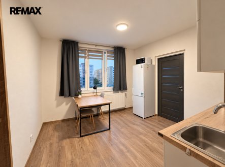 Pronájem bytu, 1+1, 40 m²