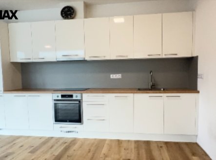 Pronájem bytu, 2+kk, 75 m²
