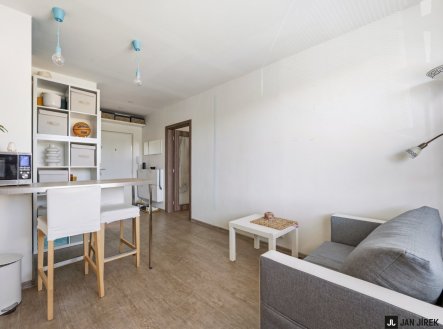 Pronájem bytu, 2+kk, 36 m²