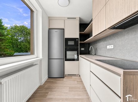 Pronájem bytu, 3+kk, 65 m²
