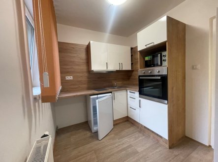 Pronájem bytu, 2+kk, 27 m²