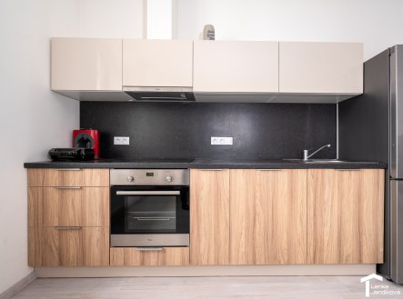 Pronájem bytu, 2+kk, 63 m²
