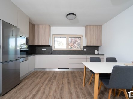 Pronájem domu/vily, 87 m²
