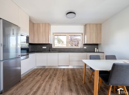 Pronájem domu/vily, 87 m²