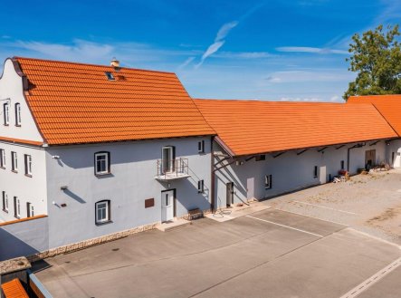 Pronájem skladu, 407 m²