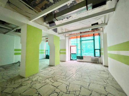 Pronájem kanceláře, 580 m²