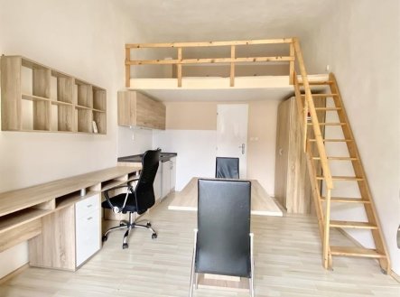 Pronájem bytu, 1+kk, 22 m²