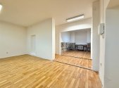 Pronájem - obchodní prostor, 90 m²