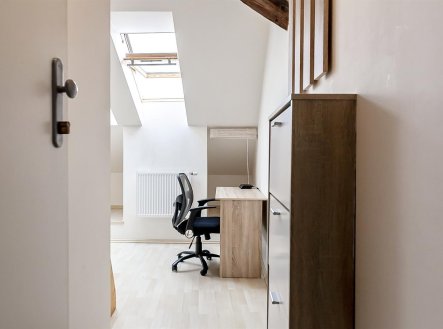 Pronájem bytu, 1+kk, 28 m²
