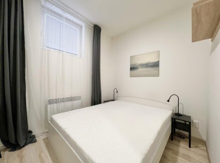 Pronájem bytu, 2+kk, 27 m²