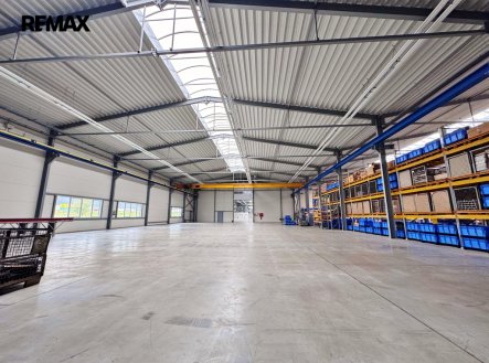 Pronájem výrobní prostory, 6 688 m²