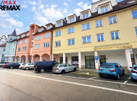 Prodej obchodní prostory, 241 m²