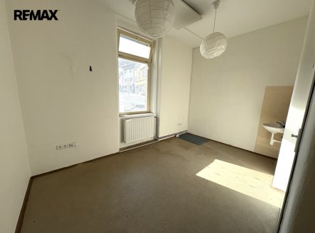 Pronájem obchodní prostory, 17 m²
