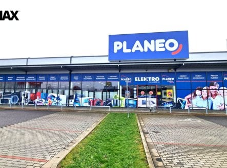 Pronájem obchodní prostory, 795 m²