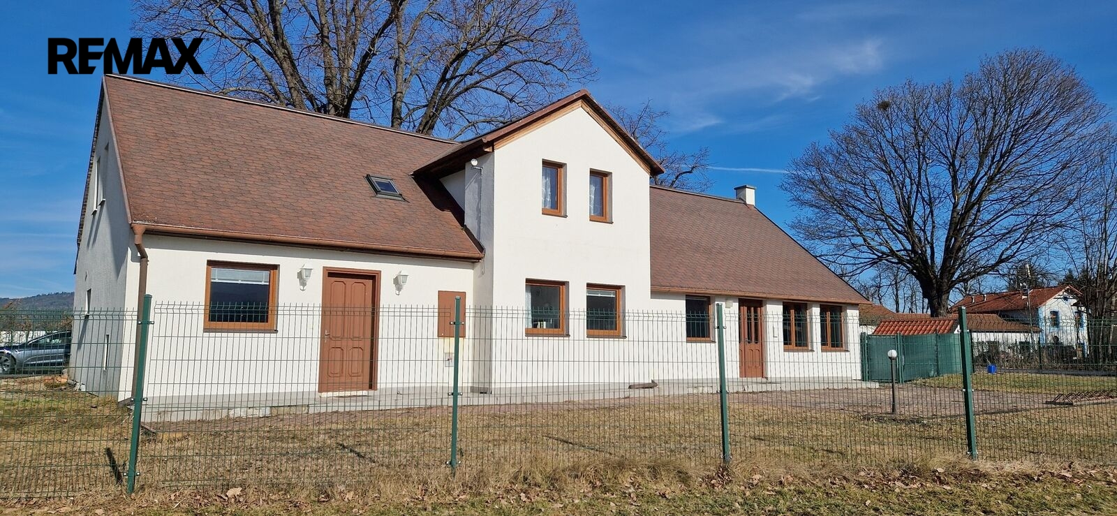 Dům