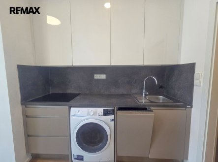 Pronájem bytu, 2+kk, 46 m²