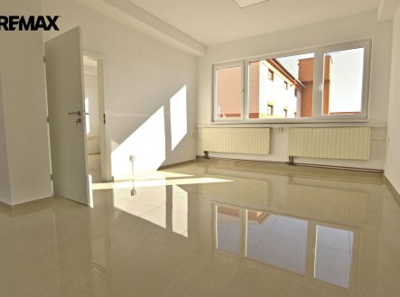 Pronájem kanceláře, 40 m²