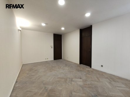 Pronájem kanceláře, 29 m²