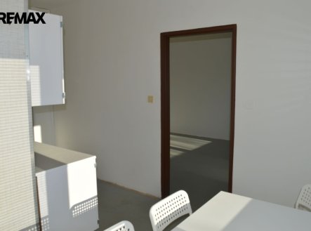 Pronájem bytu, 2+kk, 42 m²