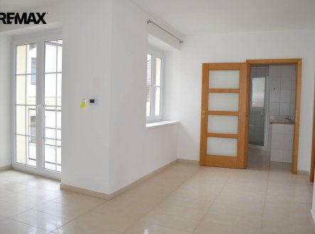 Pronájem bytu, 4+1, 130 m²