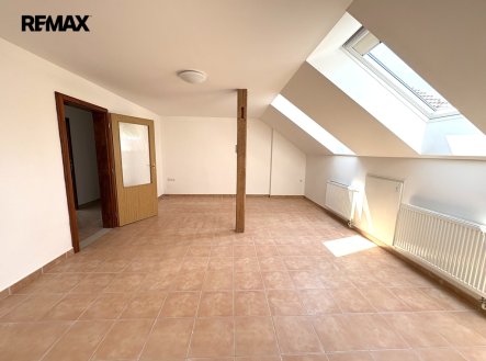 Pronájem bytu, 3+kk, 91 m²