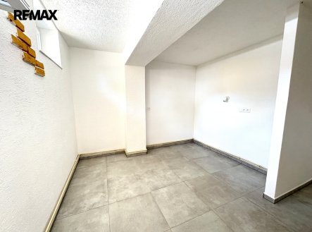 Pronájem bytu, 2+kk, 65 m²