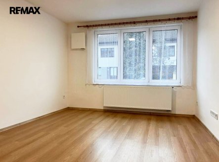 Pronájem bytu, 1+kk, 26 m²