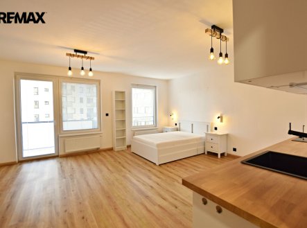 Pronájem bytu, 1+kk, 50 m²