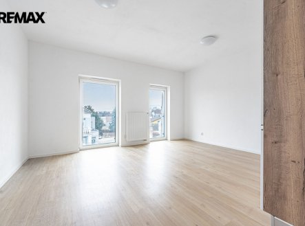 Pronájem bytu, 1+kk, 29 m²